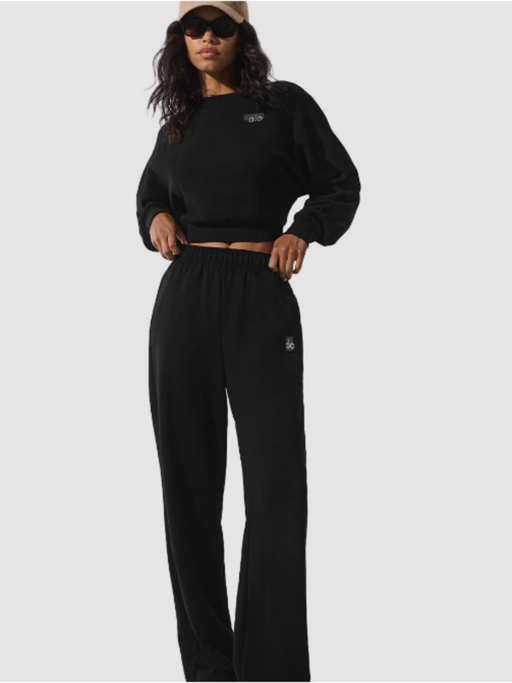 ALO Yoga Women's Set Black crop top with joggers with tie waist and elastic